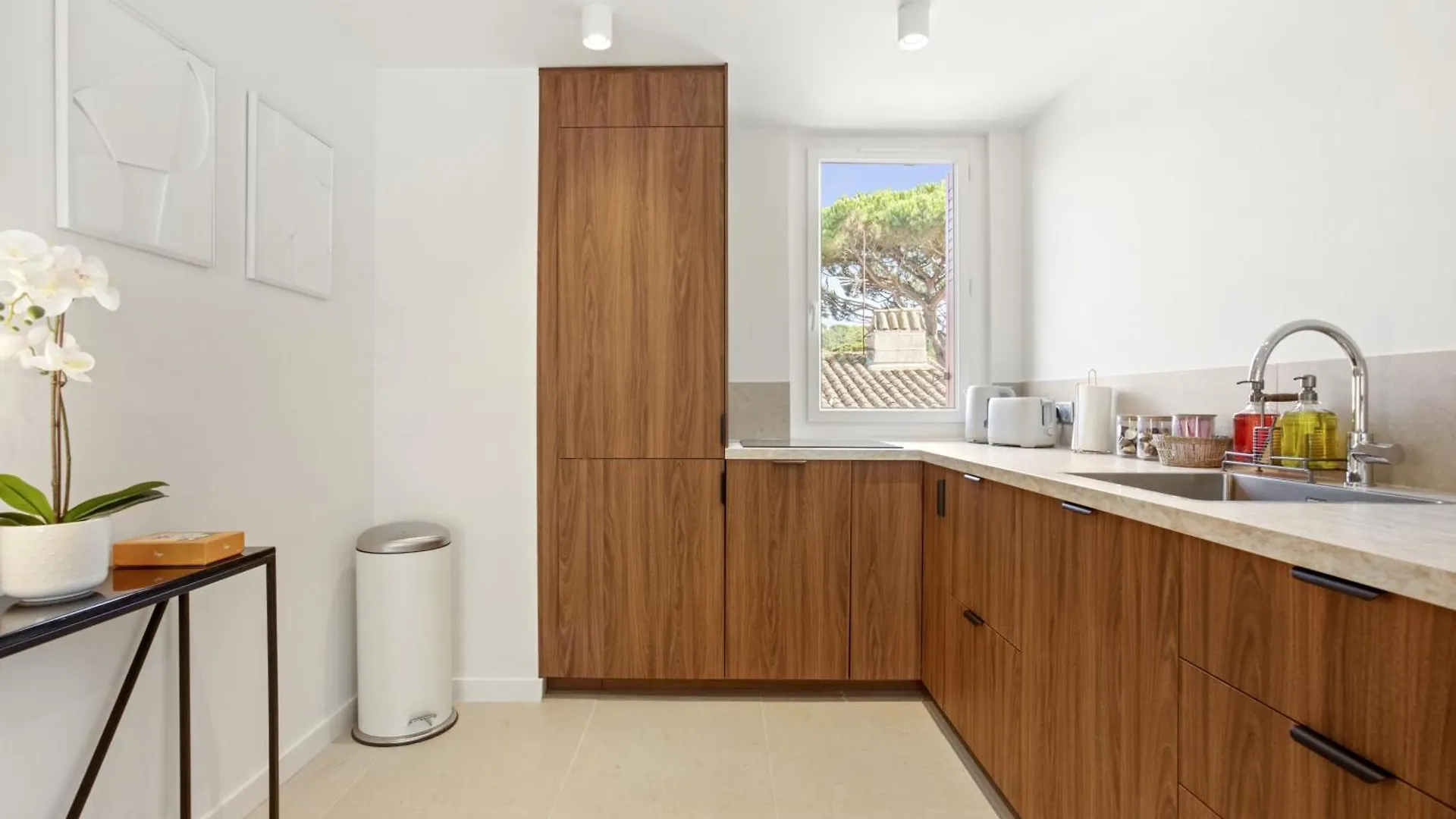 Magnifique 3 Pieces - Proximite Place Des Lices Avec Parking Saint-Tropez Apartamento