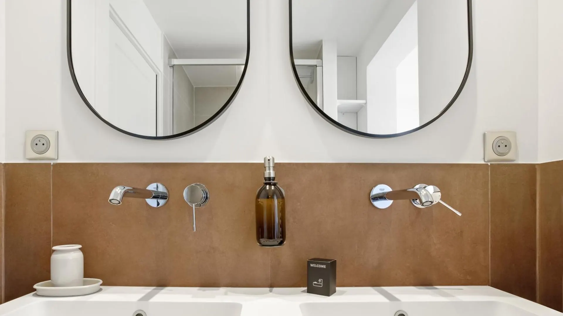 Magnifique 3 Pieces - Proximite Place Des Lices Avec Parking Saint-Tropez Apartamento